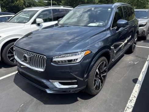 Used 2023 Volvo XC90 B6 Plus w/ Protection Package AWD/4WD image 1