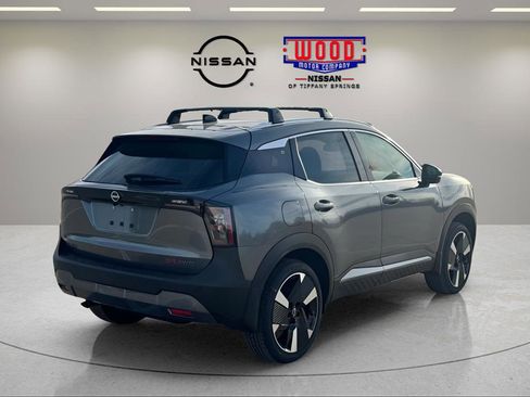 New 2026 Nissan Kicks SR w/ Cold Weather Package AWD/4WD image 3