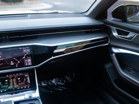 Used 2022 Audi RS 6 image 39