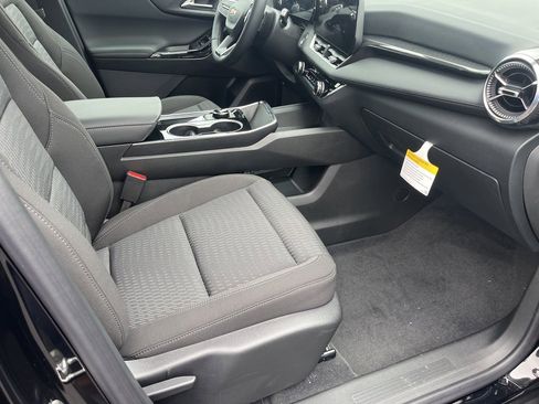 New 2026 Chevrolet Equinox LT image 27