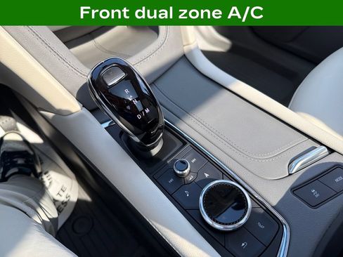 Certified 2024 Cadillac XT6 Premium Luxury w/ Technology Package AWD/4WD image 28
