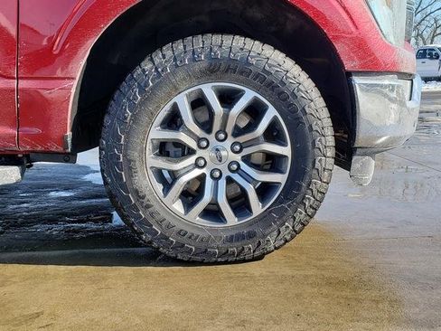 Used 2021 Ford F150 Lariat w/ Max Trailer Tow Package image 28