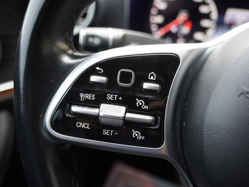 Used 2020 Mercedes-Benz E 350 Sedan image 18