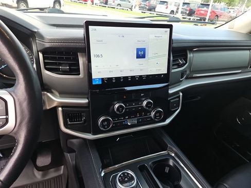 Used 2023 Ford Expedition XLT RWD image 11