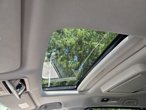 Certified 2025 Honda Odyssey Touring image 24