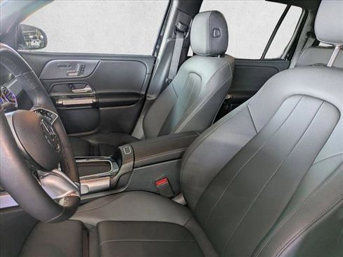 Certified 2025 Mercedes-Benz GLB 250 image 19