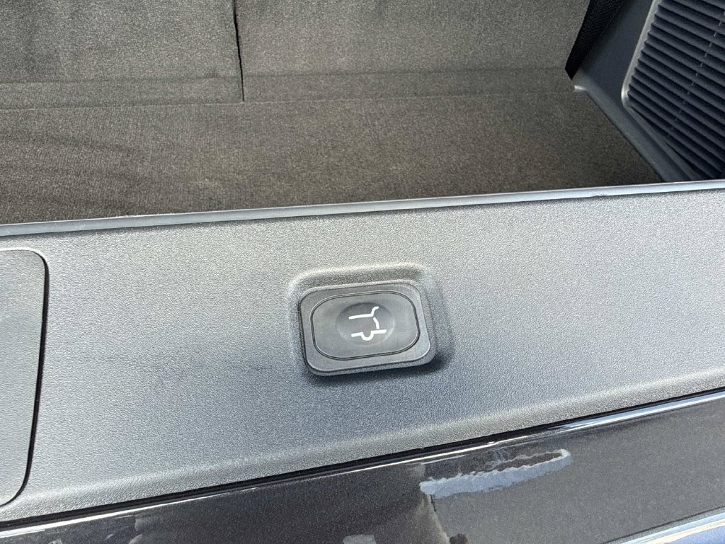 New 2027 Lincoln Navigator Reserve AWD/4WD image 12