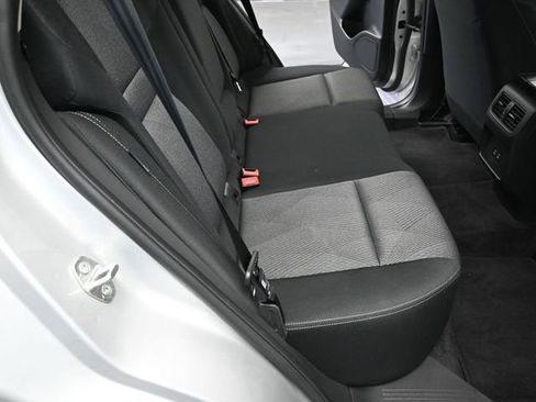 Used 2025 Nissan Rogue SV AWD/4WD image 32