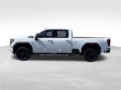 Used 2025 GMC Sierra 2500 Denali AWD/4WD image 13