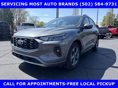 Used 2023 Ford Escape ST-Line Select w/ Class II Trailer Tow Package image 5