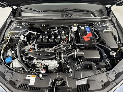 Certified 2025 Honda Accord SE image 29