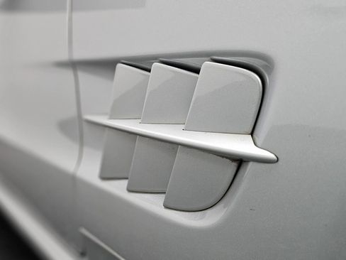 Used 2009 Mercedes-Benz SL 550 image 24