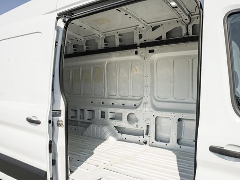 Certified 2025 Ford Transit 250 148 High Roof Extended RWD image 28