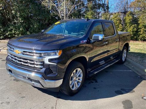 Used 2022 Chevrolet Silverado 1500 LTZ w/ LTZ Premium Package image 3