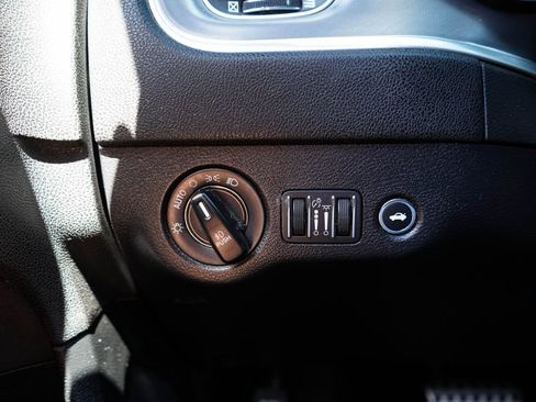 Used 2019 Dodge Charger Scat Pack RWD image 32
