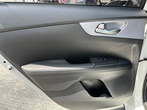 Used 2022 Kia Forte LXS FWD image 24