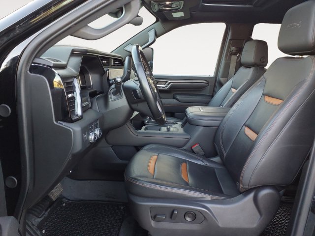 Used 2024 GMC Sierra 2500 AT4 w/ AT4 Premium Plus Package AWD/4WD image 11