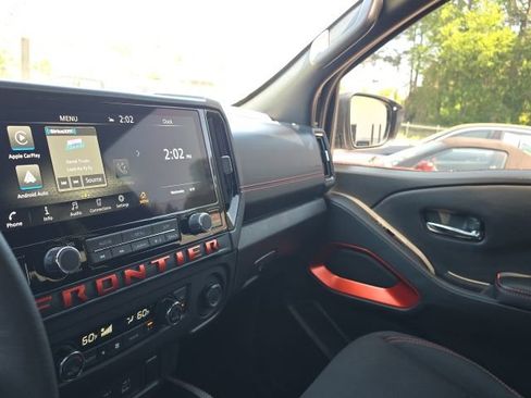 Used 2025 Nissan Frontier Pro-X image 26