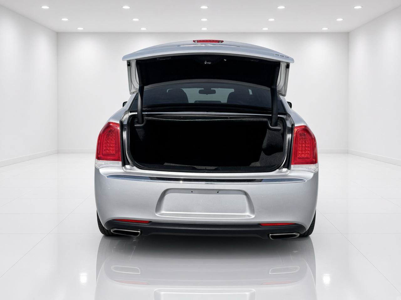 Used 2020 Chrysler 300 Limited RWD image 5
