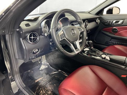 Used 2015 Mercedes-Benz SLK 350 image 9