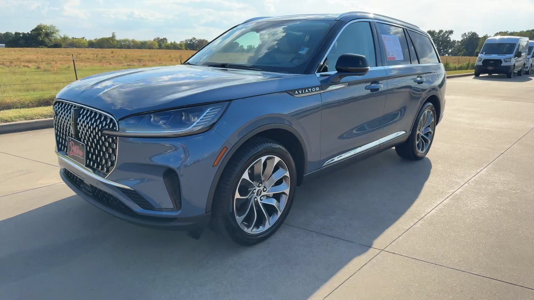 Used 2025 Lincoln Aviator Reserve w/ Illumination Package AWD/4WD image 5