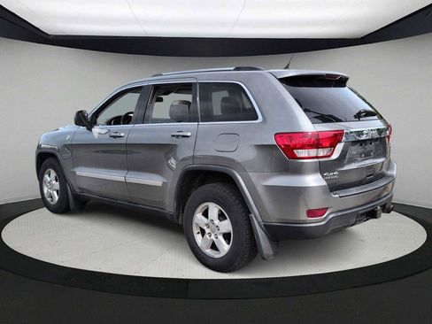 Used 2012 Jeep Grand Cherokee Laredo w/ Laredo E Group image 2