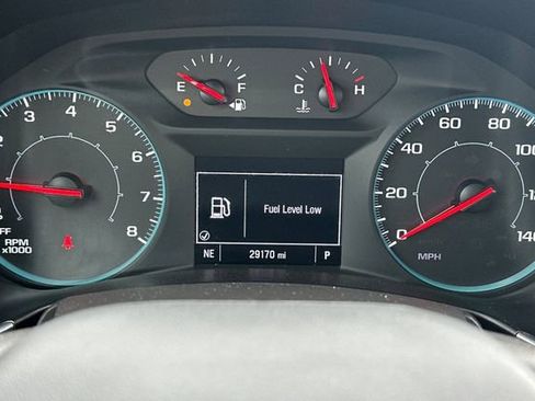 Used 2023 Chevrolet Equinox LS FWD image 27