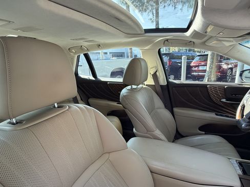 Used 2019 Lexus LS 500 w/ Interior Upgrade Package RWD image 46