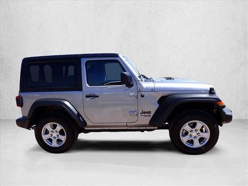 Used 2021 Jeep Wrangler Sport AWD/4WD image 5