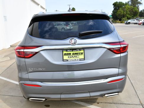 Used 2021 Buick Enclave Avenir w/ Avenir Technology Package AWD/4WD image 18