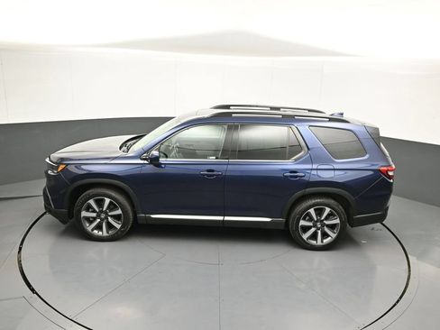 Certified 2024 Honda Pilot Touring image 44