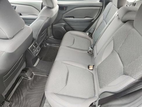Used 2025 Subaru Forester Premium w/ Convenience Package #2 AWD/4WD image 24
