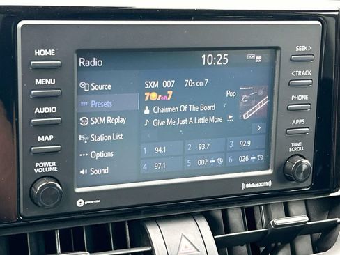 Used 2021 Toyota RAV4 XLE FWD image 33