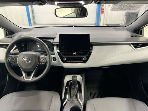 Used 2025 Toyota Corolla SE w/ Convenience Package image 10