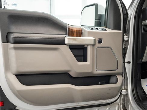Used 2015 Ford F150 Lariat w/ Equipment Group 501A Mid AWD/4WD image 36