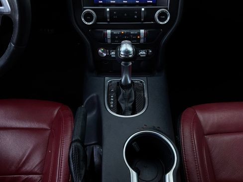 Used 2022 Ford Mustang GT w/ Equipment Group 301A RWD image 16