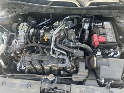 Used 2025 Nissan Altima 2.5 SV image 32