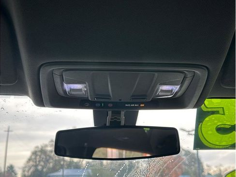 Used 2020 Chevrolet Silverado 2500 LT w/ Z71 Off-Road Package image 19