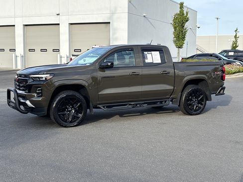 Used 2024 Chevrolet Colorado Z71 w/ Z71 Convenience Package 2 AWD/4WD image 5
