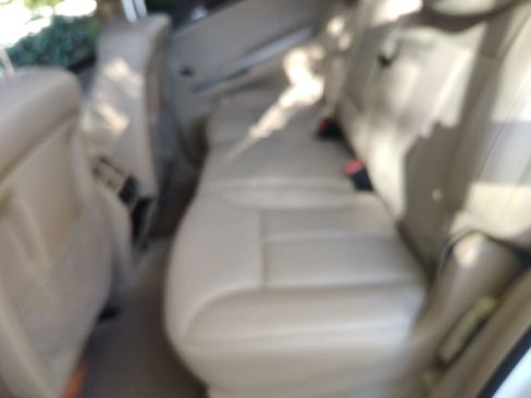 Used 2012 Mercedes-Benz GL 550 4MATIC image 12