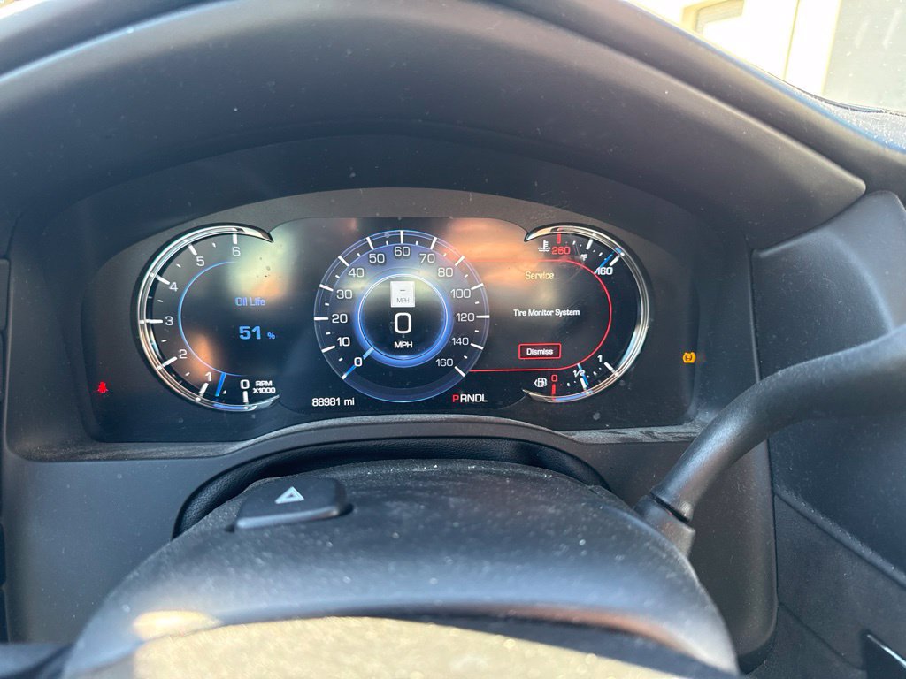 Used 2020 Cadillac Escalade ESV Platinum RWD image 16