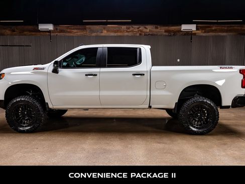 Used 2024 Chevrolet Silverado 1500 LT Trail Boss w/ Convenience Package II AWD/4WD image 6