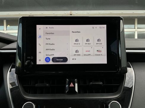 Used 2025 Toyota Corolla LE image 27