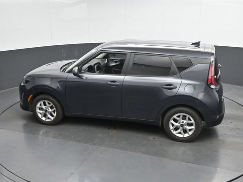 Used 2025 Kia Soul LX w/ LX Technology Package FWD image 33