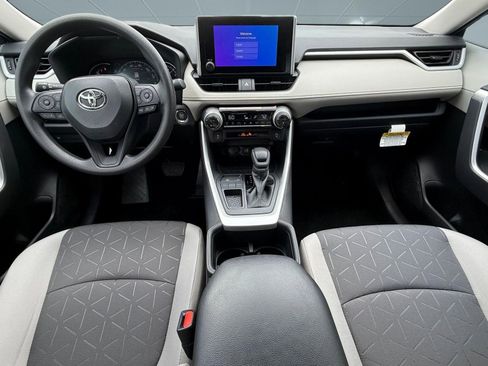 Used 2025 Toyota RAV4 XLE w/ Convenience Package image 15