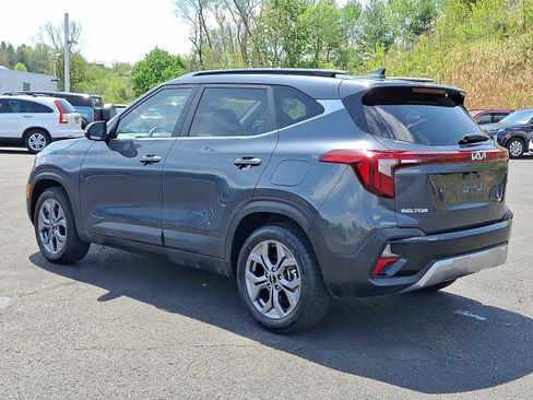 Used 2024 Kia Seltos S image 4