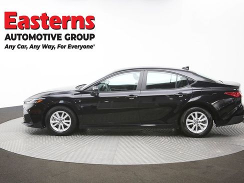 Used 2025 Toyota Camry LE FWD image 62