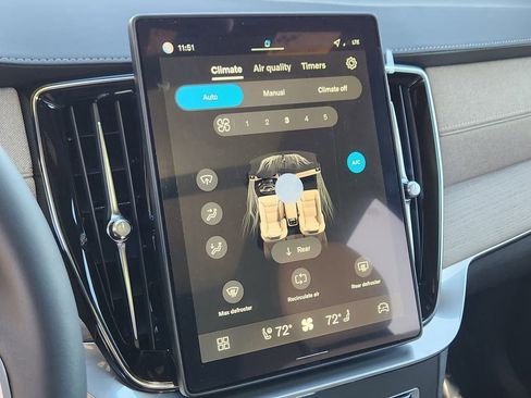 New 2026 Volvo XC90 B6 Plus w/ Protection Package image 13