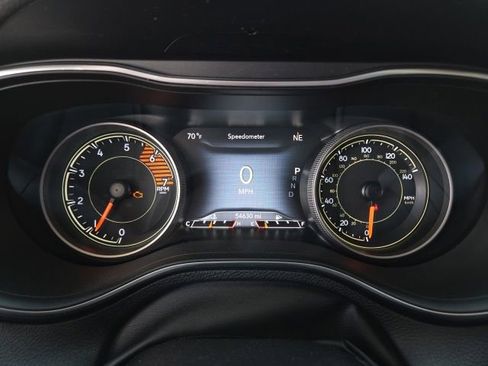 Used 2019 Jeep Cherokee Trailhawk AWD/4WD image 19