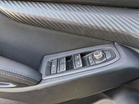 Used 2024 Subaru Ascent Premium w/ Convenience Package image 16